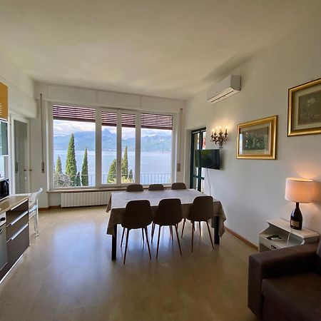 Wonderful Lake View Apartments With Pool With Breakfast Gardasee Torri Del Benaco Extérieur photo
