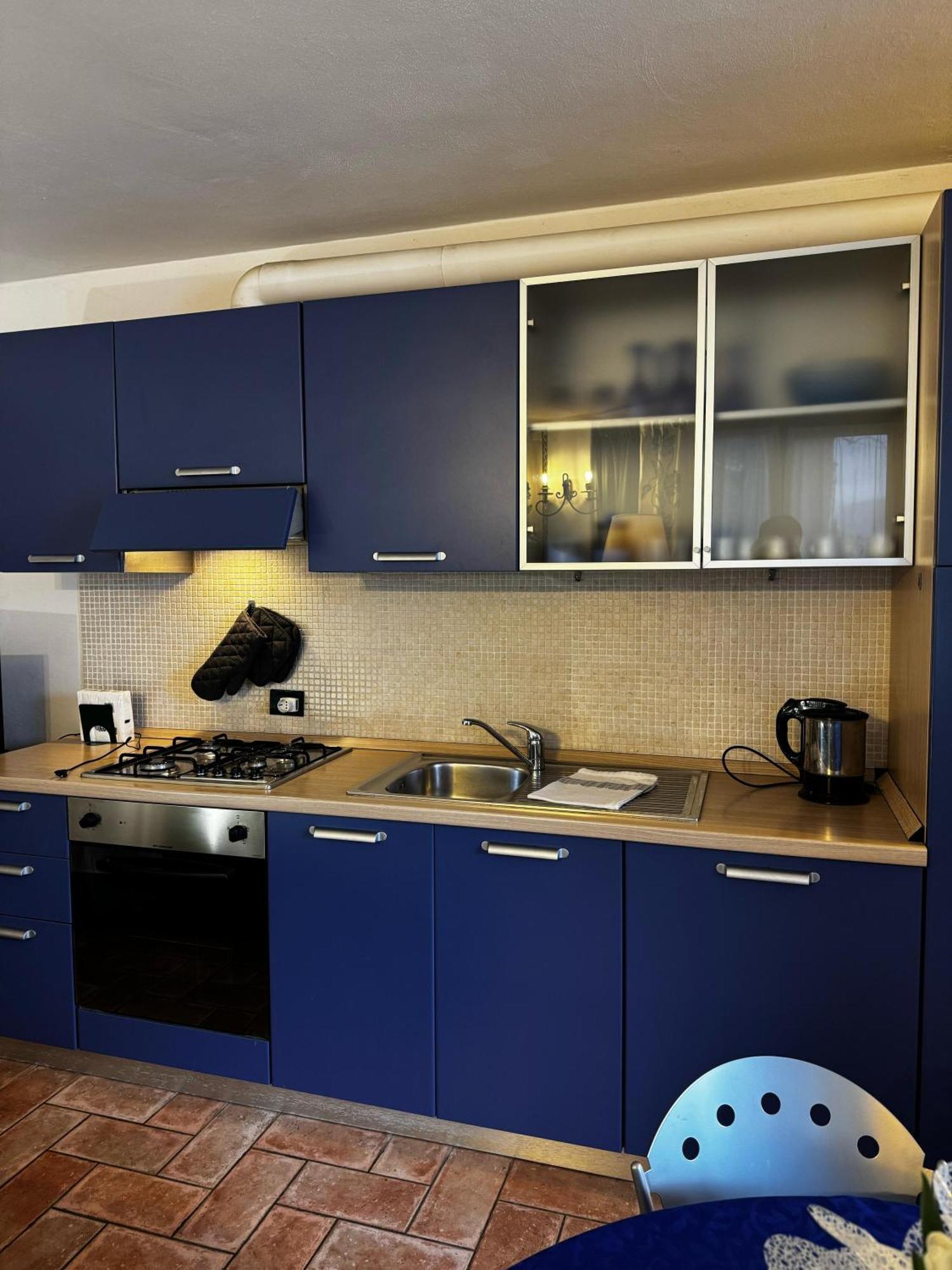 Wonderful Lake View Apartments With Pool With Breakfast Gardasee Torri Del Benaco Extérieur photo
